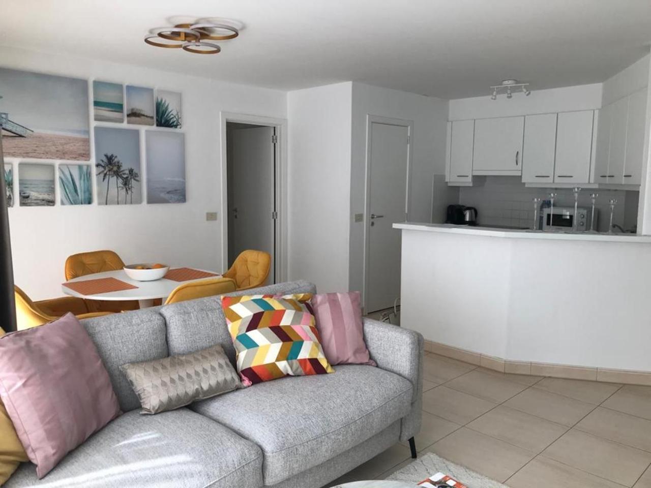 Urbanstay Suites - Beachfront Apartment In Knokke Eksteriør billede