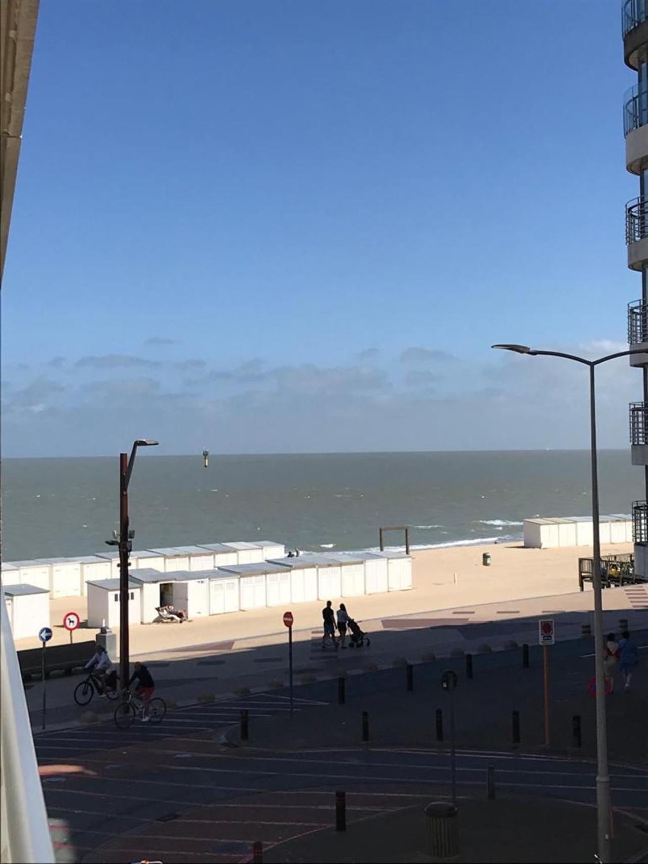 Urbanstay Suites - Beachfront Apartment In Knokke Eksteriør billede
